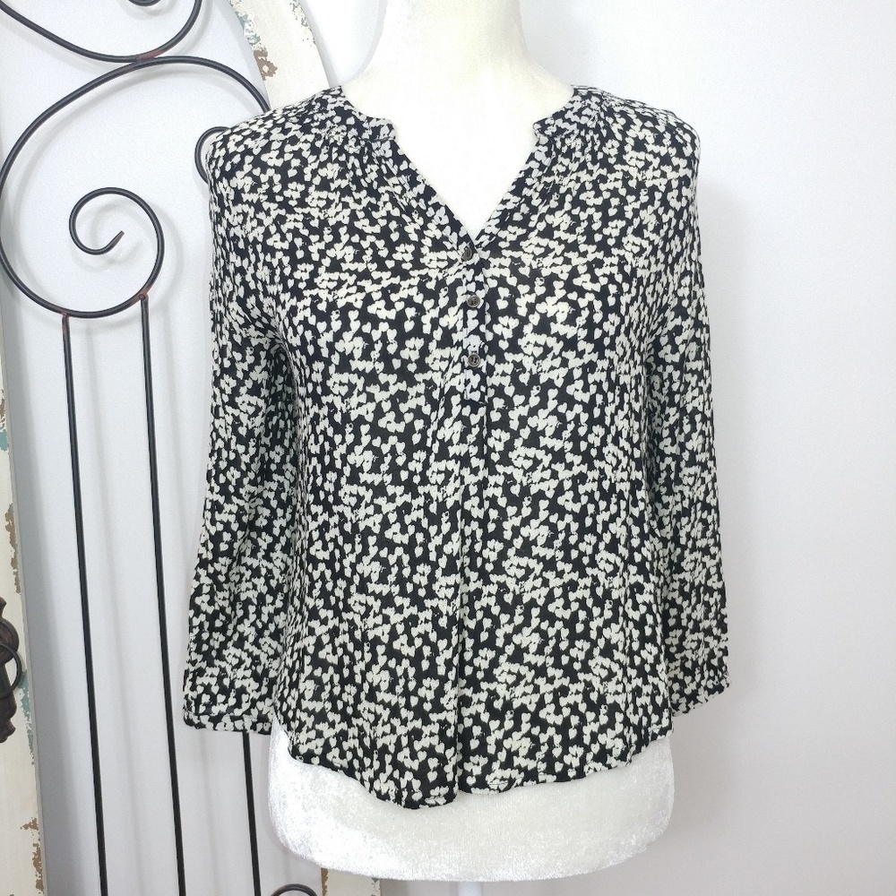 Forever 21 black white long sleeve top small